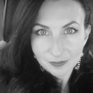 Meet your Posher, Salina